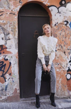 Perfectly Pleated Jean -Outlet Cozi Luxe Store 200304 ASTR Napoli 2353