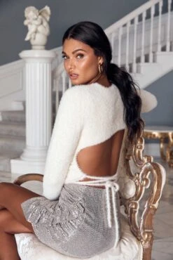 Layla Metallic Ruffle Mini Skirt -Outlet Cozi Luxe Store 21 11 04 LOOK 16 0042