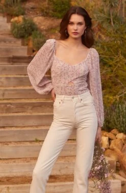 Long Sleeve Plisse Cross Bust Top 25 Long Sleeve Plisse Cross Bust Top -Outlet Cozi Luxe Store 23 01 19 ASTR WEDDING0675