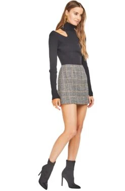 Raye Mini Skirt 8 Raye Mini Skirt -Outlet Cozi Luxe Store ACS9001 BLACK MUSTARD PLAID 02