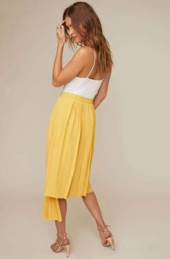 Elliot Pleated Midi Skirt -Outlet Cozi Luxe Store ACS9013 MUSTARD 4 2 A