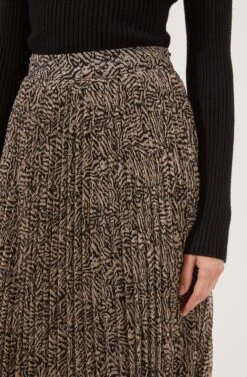 Animal Instinct Pleated Midi Skirt -Outlet Cozi Luxe Store ACS9070 BLACKTAUPEANIMAL 3