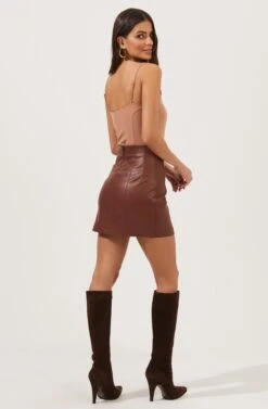 Meika Faux Leather Mini Skirt -Outlet Cozi Luxe Store ACS9072 RUSTBROWN 3
