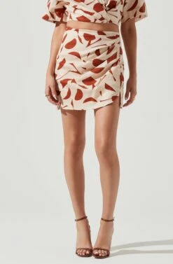 Nirina Abstract Print Mini Skirt -Outlet Cozi Luxe Store ACS9087 RUSTABSTRACT 3
