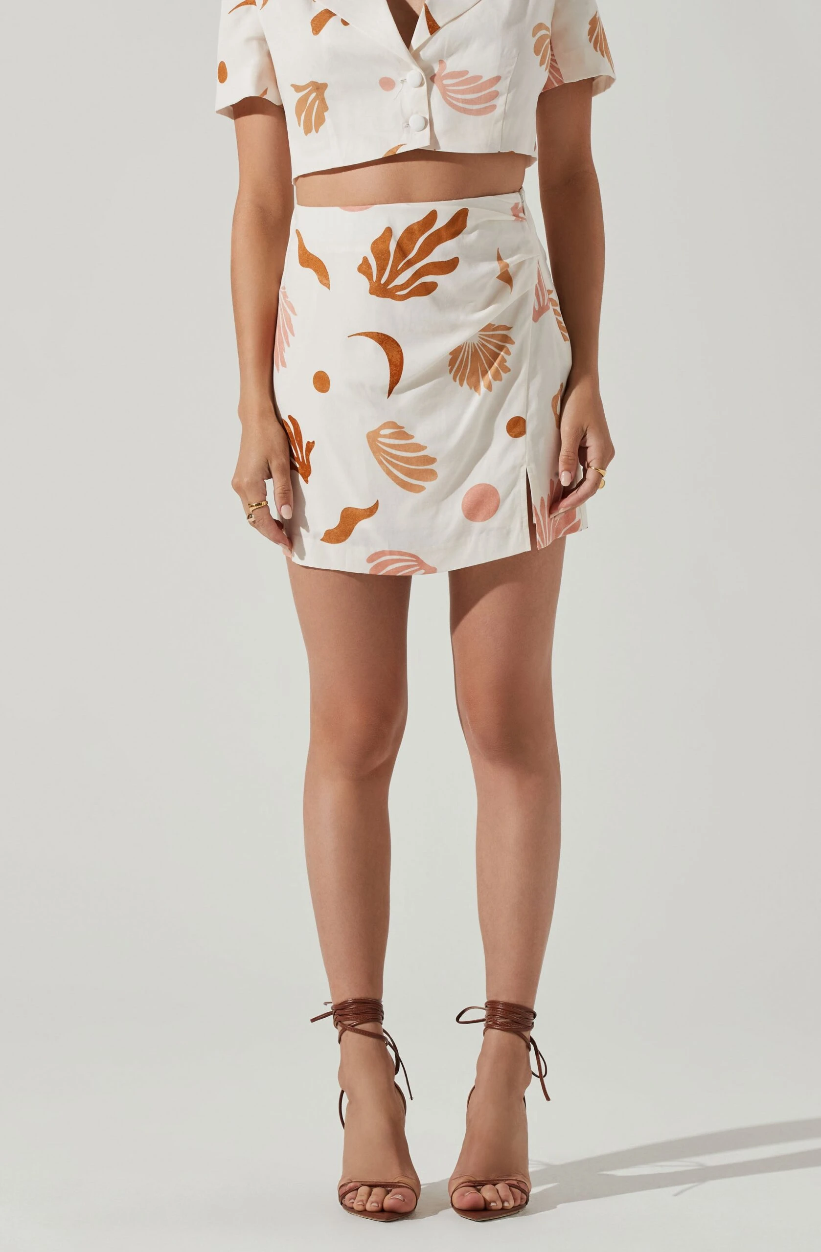 Arza Abstract Mini Skirt 4 Arza Abstract Mini Skirt - Image 2