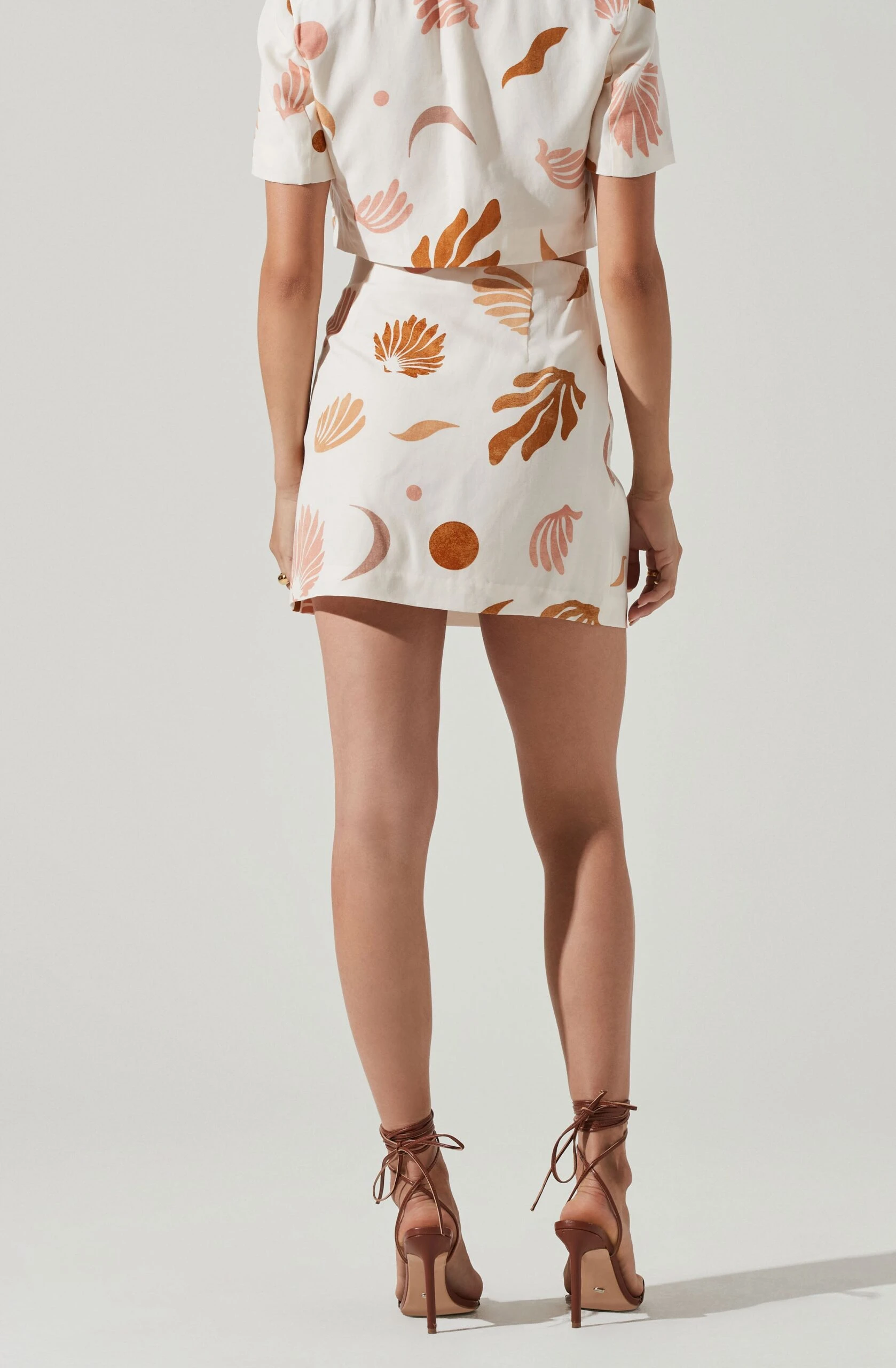 Arza Abstract Mini Skirt 7 Arza Abstract Mini Skirt - Image 5