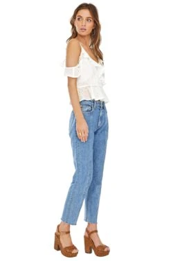 April Top -Outlet Cozi Luxe Store ACT13385B IVORY 02 45634bf9 8374 4762 9a5e e1149b6641c2