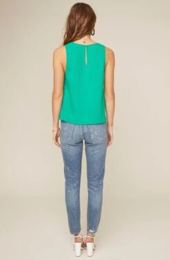 Berlin Tank Top -Outlet Cozi Luxe Store ACT15253 EMERALD GREEN 2 2 AA 2ebfdda8 2d7b 4d8b 8830 ad92a069a035