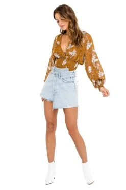 Smocked Wrap Front Floral Top 10 Smocked Wrap Front Floral Top -Outlet Cozi Luxe Store ACT15366 CARAMEL ORANGE FLORAL 02