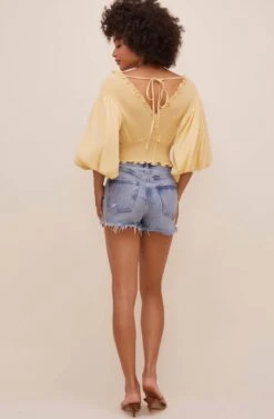 Ginny Smocked Bubble Sleeve Top -Outlet Cozi Luxe Store ACT16562 CUSTARD 8