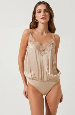 Lotus Lace Trimmed Bodysuit -Outlet Cozi Luxe Store ACT16718 NUDE 2
