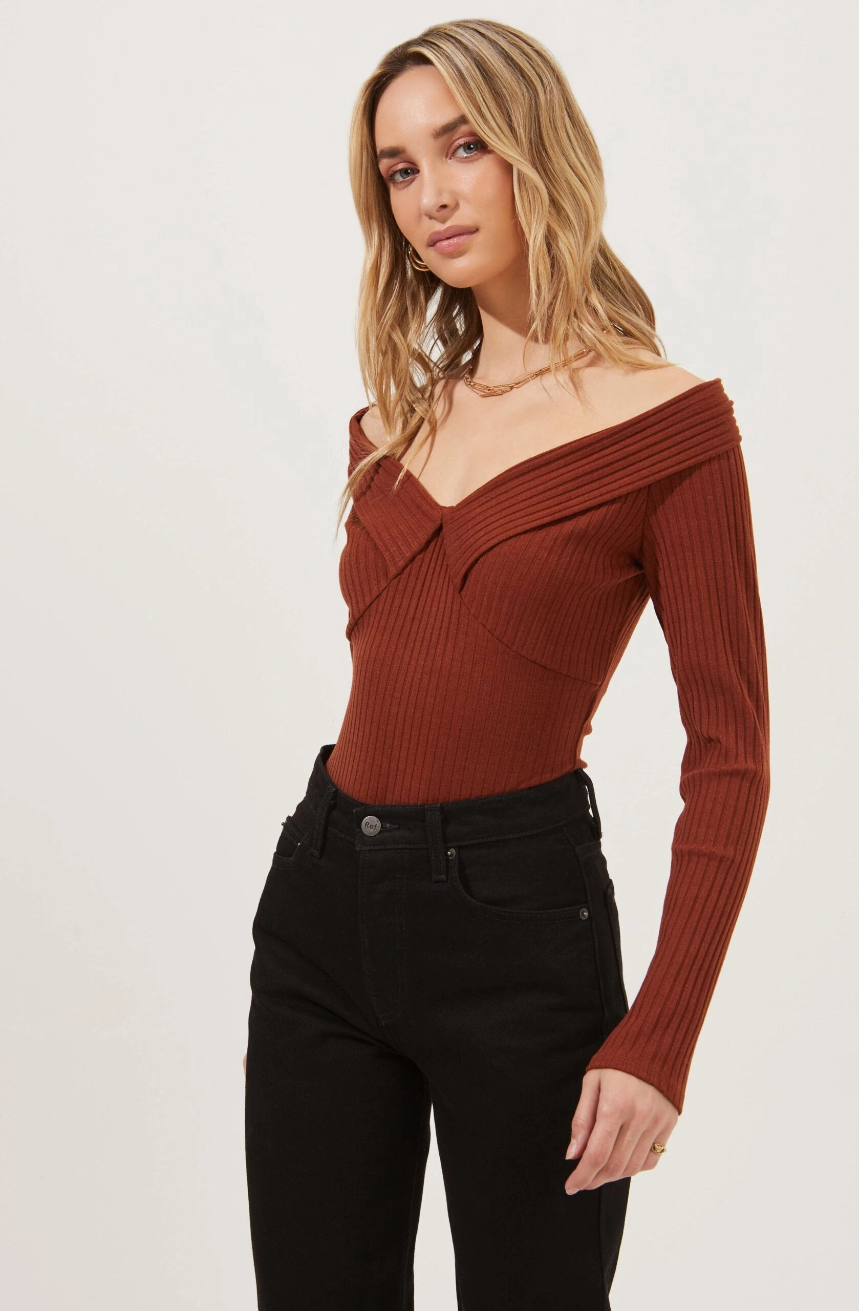 Nola Deep V Neck Ribbed Long Sleeve Bodysuit 3 Nola Deep V Neck Ribbed Long Sleeve Bodysuit