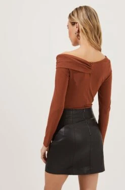 Meika Faux Leather Mini Skirt -Outlet Cozi Luxe Store ACT16855 CARAMEL 5 2606b845 b445 4ef9 8bc4 fce057ba8df3