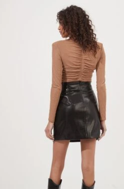 Hollis Ruched Long Sleeve Padded Shoulder Bodysuit 27 Hollis Ruched Long Sleeve Padded Shoulder Bodysuit -Outlet Cozi Luxe Store ACT16885 CAPPUCCINO 4