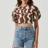 Boulevard Abstract Print Puff Sleeve Open Back Top -Outlet Cozi Luxe Store ACT17226 BROWNWHITEABSTRACT 1298
