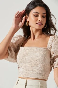 Tassia Jacquard Puff Sleeve Top -Outlet Cozi Luxe Store ACT17320 CHAMPAGNE 1464