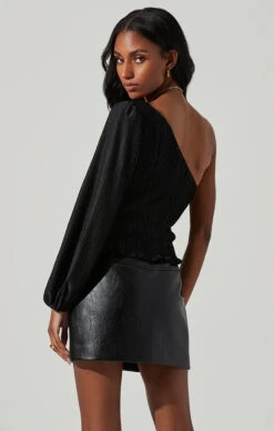 Zona Plisse One Shoulder Top -Outlet Cozi Luxe Store ACT17417 BLACK 3