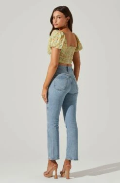 Paola Floral Puff Sleeve Top -Outlet Cozi Luxe Store ACT17560 YELLOWGREENDITSY 1 5 24b5aee3 0d5c 4a62 bf37 04338e0e6e9a