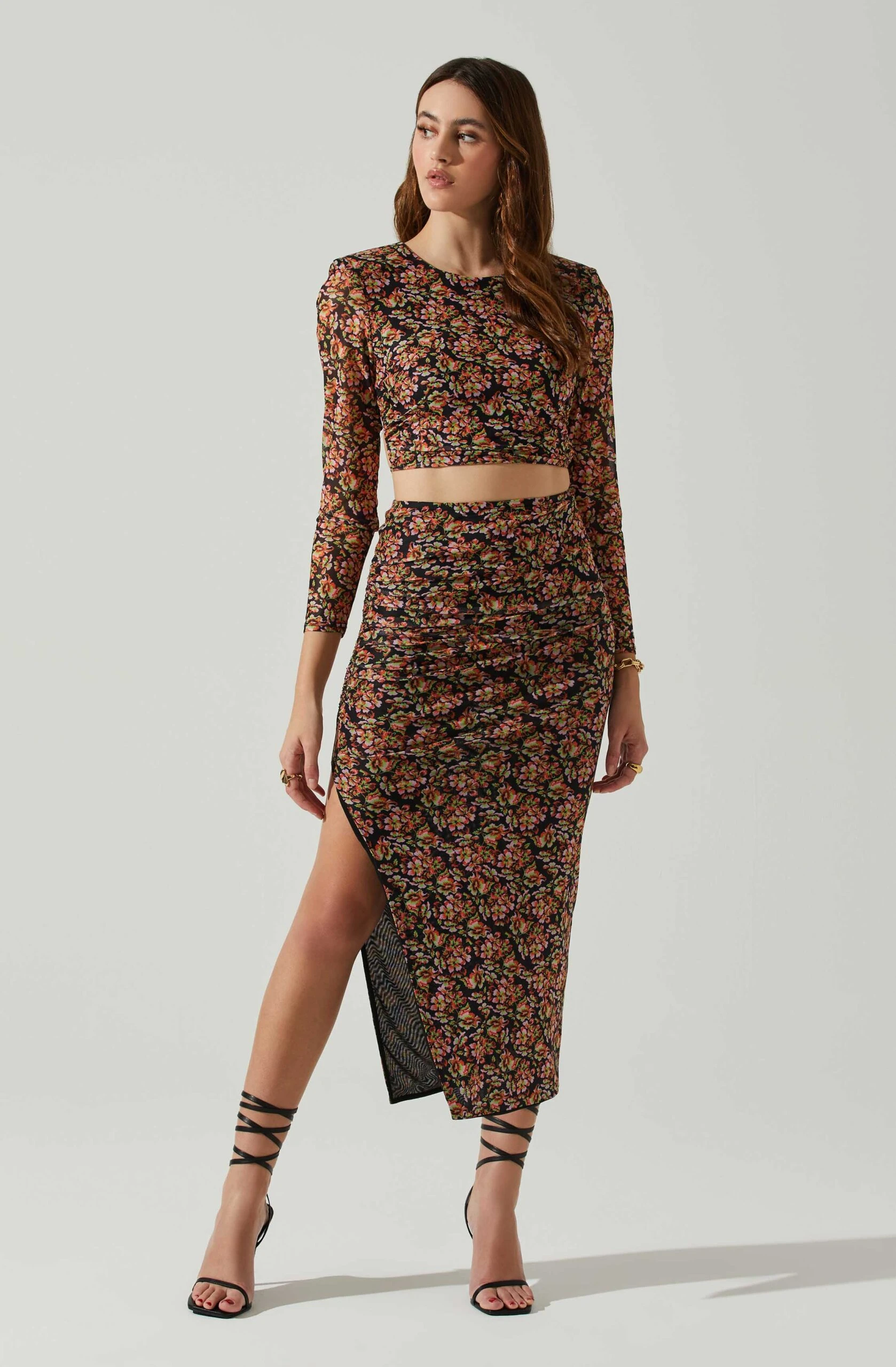 Louisa Floral Long Sleeve Open Back Crop Top 4 Louisa Floral Long Sleeve Open Back Crop Top - Image 2