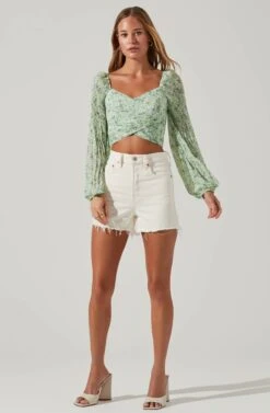 Bonnie Floral Plisse Long Sleeve Crop Top -Outlet Cozi Luxe Store ACT17693 GREENMULTIFLORAL 1 c583a60a 8e14 4d8f b365 0694a2975e62