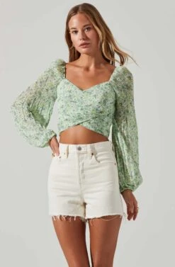 Bonnie Floral Plisse Long Sleeve Crop Top -Outlet Cozi Luxe Store ACT17693 GREENMULTIFLORAL 2 5a5c5e86 ba07 45aa aabb f544a0318e56