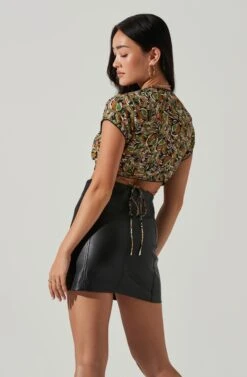 Sayla V-Neck Top -Outlet Cozi Luxe Store ACT17741 BLACKGREENMULTI 4 6d7e0bfb 9d50 4192 b285 313783e11915