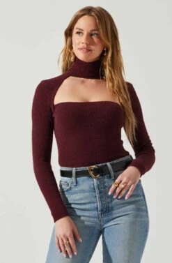 Izabella Turtleneck Cutout Sweater -Outlet Cozi Luxe Store ACT17888 WINE 3