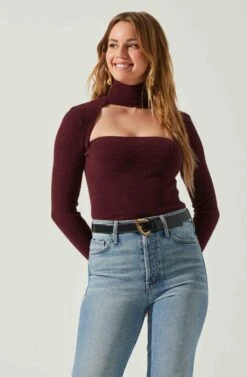 Izabella Turtleneck Cutout Sweater -Outlet Cozi Luxe Store ACT17888 WINE 4