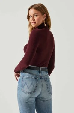 Izabella Turtleneck Cutout Sweater -Outlet Cozi Luxe Store ACT17888 WINE 6