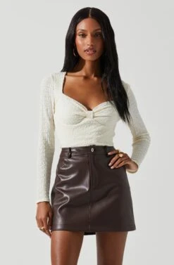 Ren Textured Sweetheart Long Sleeve Top -Outlet Cozi Luxe Store ACT17975 CREAM 3