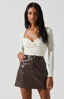 Ren Textured Sweetheart Long Sleeve Top -Outlet Cozi Luxe Store ACT17975 CREAM 4