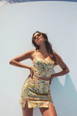 Monet Floral Double Slit Mini Skirt -Outlet Cozi Luxe Store ASTR SPR22 PT1 34564