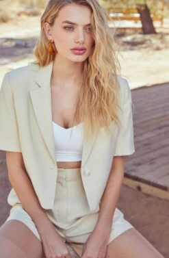 Melrose Short Sleeve Jacket -Outlet Cozi Luxe Store ASTR SUM21 PT1 1886 edited