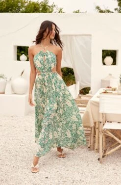 Sivana Halter Neck Floral Maxi Dress -Outlet Cozi Luxe Store ASTR 06072023 SUMMERTRAVELII 4538