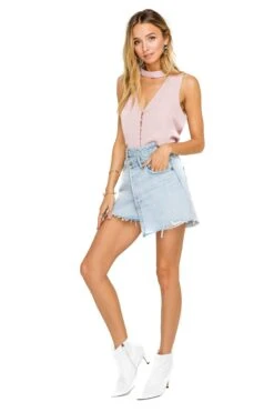 Button Front Choker Tank -Outlet Cozi Luxe Store AT12762 003 PINK ADOBE 02