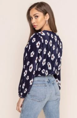 Pleated Surplice Floral Long Sleeve Top -Outlet Cozi Luxe Store AT15081B NAVY RED FLORAL 4AA