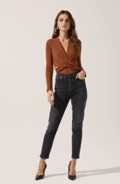 Long Sleeve Side Cutout Bodysuit 11 Long Sleeve Side Cutout Bodysuit -Outlet Cozi Luxe Store AT15120 BROWN 1