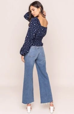 Long Sleeve Square Neck Smocked Top 15 Long Sleeve Square Neck Smocked Top -Outlet Cozi Luxe Store AT15425 NAVY DOT 4AA