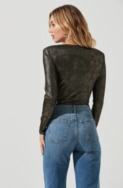 Twist Front Deep V Metallic Bodysuit -Outlet Cozi Luxe Store AT15619 BLACK GOLDFOIL 4
