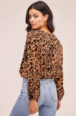 Lourdes Leopard Top -Outlet Cozi Luxe Store AT15816 LEOPARD BURNOUT 5