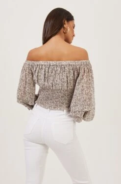 Off The Shoulder Cropped Volume Sleeve Top -Outlet Cozi Luxe Store AT16510 LIGHTGREYDITSY 6