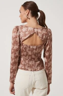 Floral Long Sleeve Back Cutout Top -Outlet Cozi Luxe Store AT16641 TAUPE FLORAL 1035
