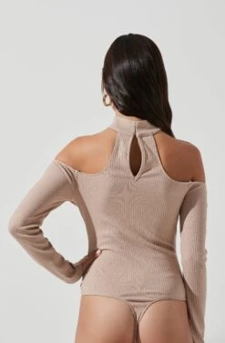 Long Sleeve Cutout Choker Bodysuit -Outlet Cozi Luxe Store AT16968 NUDE 1145