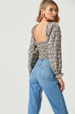 Long Sleeve Sweetheart Neck Top -Outlet Cozi Luxe Store AT17072B BROWNPEACHFLORAL 8