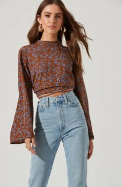 Long Sleeve Back Cutout Tie Waist Top -Outlet Cozi Luxe Store AT17082 BROWNBLUEFLORAL 0280