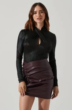 Long Sleeve Cross Neck Bodysuit 20 Long Sleeve Cross Neck Bodysuit -Outlet Cozi Luxe Store AT17405 BLACKSHINE 2