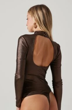 Long Sleeve Cross Neck Bodysuit 17 Long Sleeve Cross Neck Bodysuit -Outlet Cozi Luxe Store AT17405 BROWNSHINE 6 5