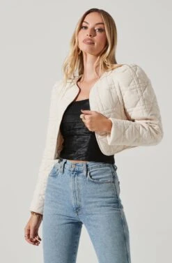 Lucia Quilted Cropped Puff Sleeve Jacket -Outlet Cozi Luxe Store AT17627 OFFWHITE 3