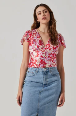 Satin V Neck Flutter Sleeve Top -Outlet Cozi Luxe Store AT17746 REDLILACFLORAL 3
