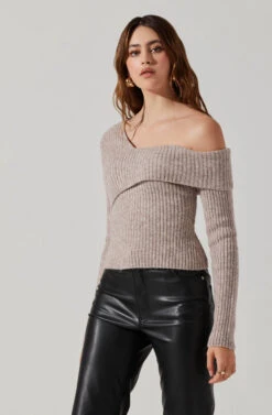 Asymmetrical Foldover Sweater -Outlet Cozi Luxe Store AT18062 TAUPE 3